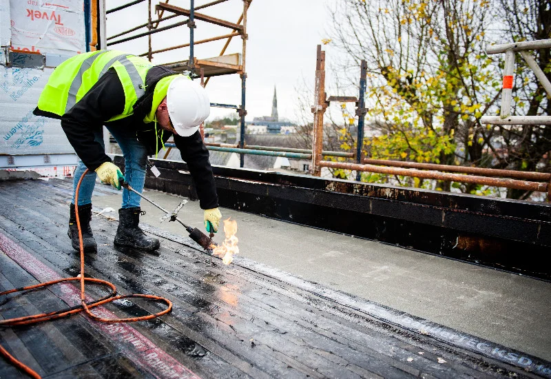 Initial Steps to Undertake When A Roof Leak Is Detected at Your Commercial Building Premises